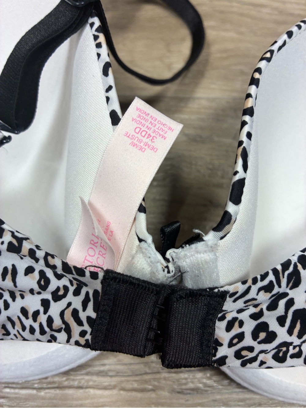 Victoria Secret Underwired Lined Demi Bra Leopard Print - Picture 6 of 9
